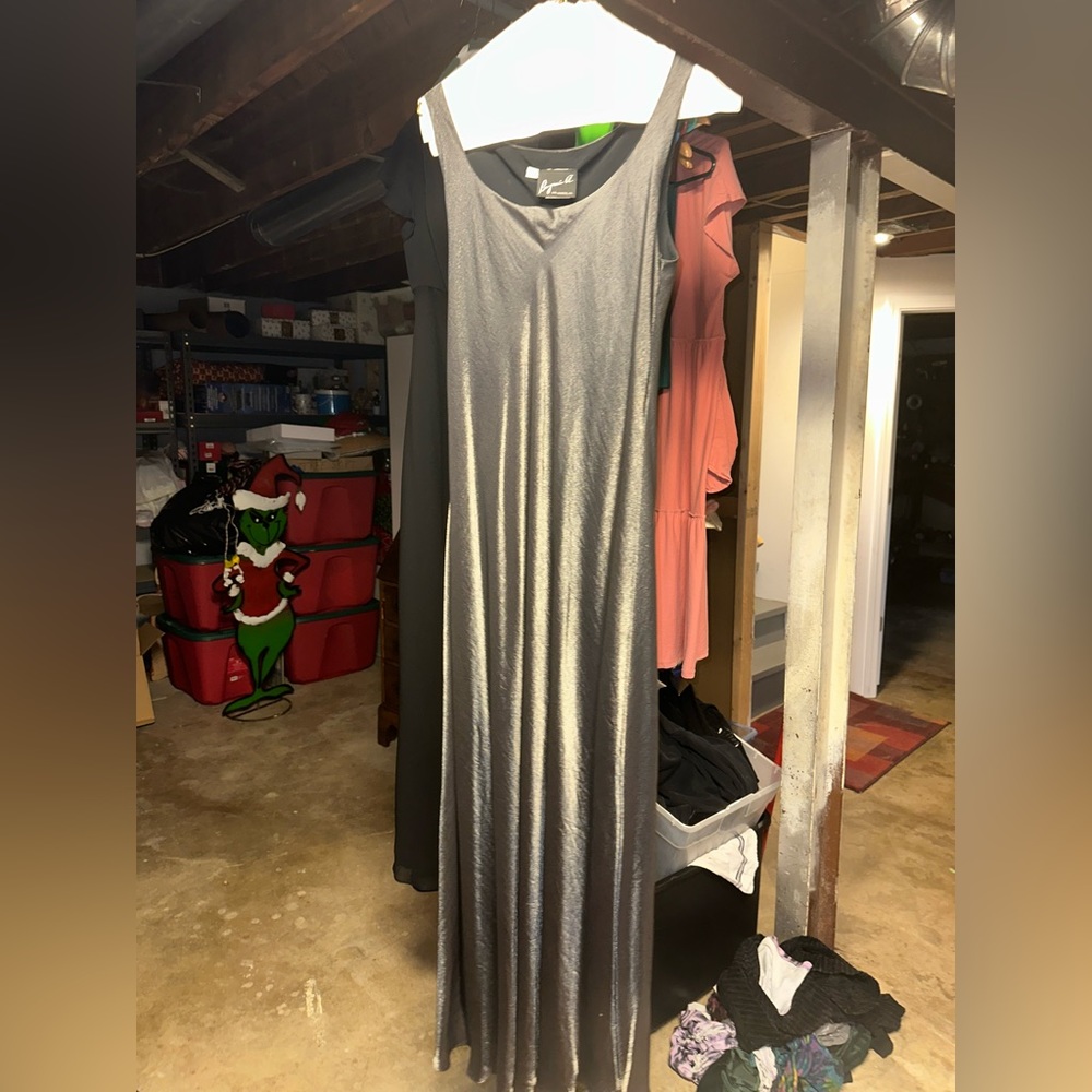 Women’s dress